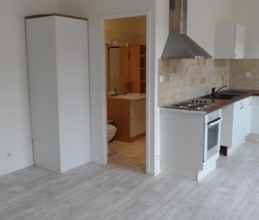 Location Appartement 2 pièces 35m² BORDEAUX 33000 - Photo 2