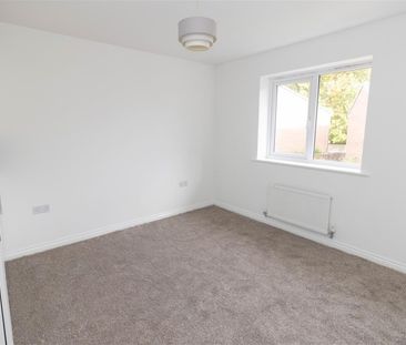 4 Bedroom House - Photo 4