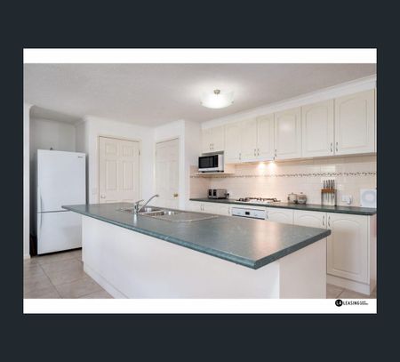 656 Belgravia Avenue, Glenroy, NSW 2640 - Photo 2