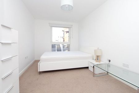 Room in a Shared Flat, Nyland Court, SE8 - Photo 5