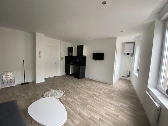 Location Appartement 1 pièces 29 m2 à Saint-Quentin - Photo 1