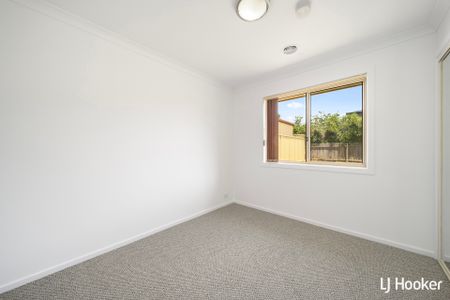55 Lance Hill Avenue, Dunlop ACT 2615 - House For Rent | Domain - Photo 5