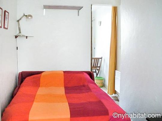 Logement à Paris, Location meublée - Photo 1