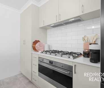 Coastal Living in Eden Beach! Stylish, Low-Maintenance 3x2x2! - Photo 6