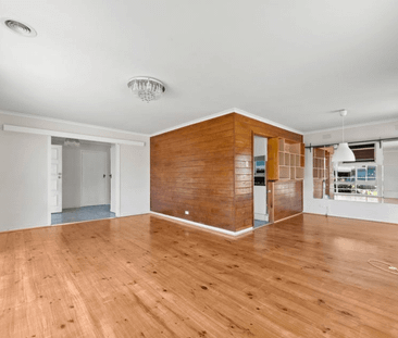 BEAUTIFUL PROPERTY WITH PRIME LOCATION - Photo 1