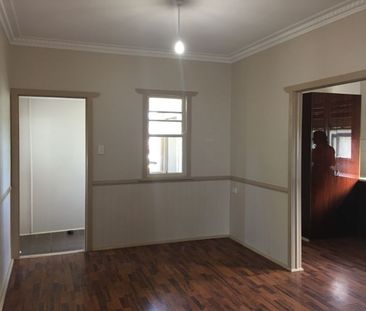 Value 3 Bedroom Home in a handy location - Photo 4