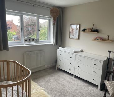 4 bedroom detached house to rent - Photo 2