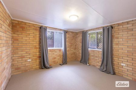 RENOVATED EXECUTIVE RIVERFRONT HOME - Photo 2