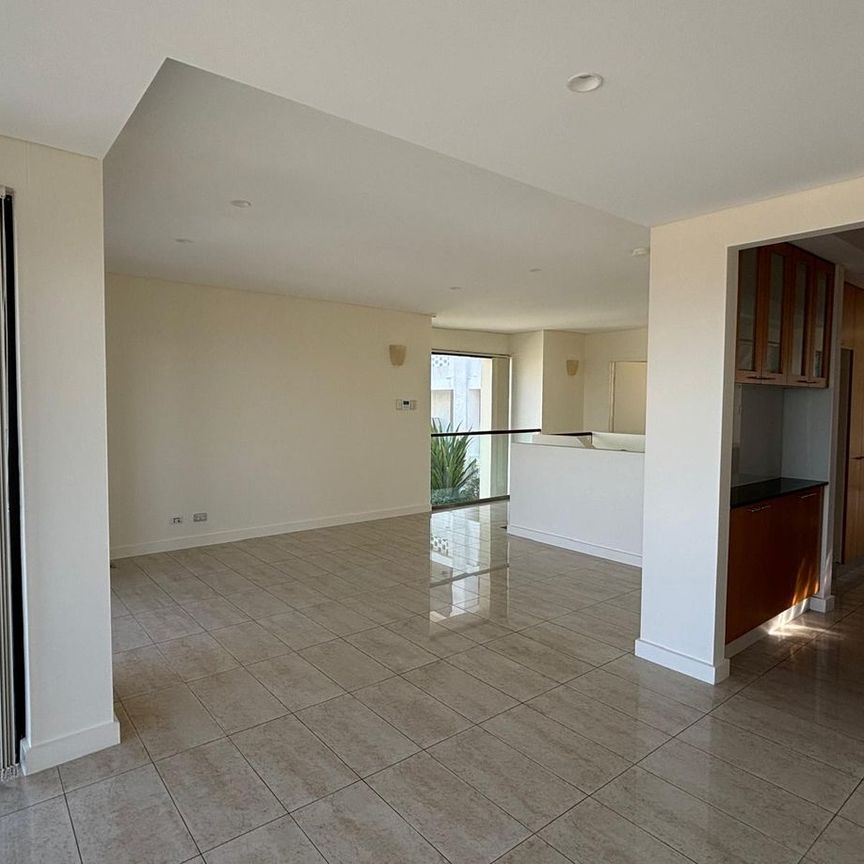 UNIQUE PROPERTY WITH FANTASTIC OCEAN VIEWS - Photo 1