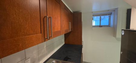 For Lease - 383 Lansdowne Avenue, Toronto, Ontario - Photo 5