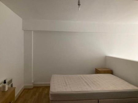 St Thomas Lofts, Swansea, SA1. - Photo 2