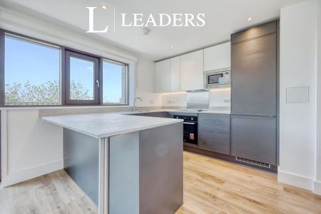 2 bedroom flat to rent - Photo 3