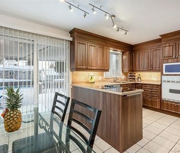 Maison de plain-pied - 6860 Av. Maupassant - Photo 1