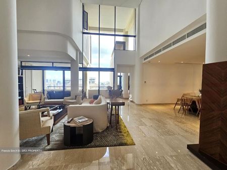The Colonnade (D10), Condominium - For Rent - Photo 2