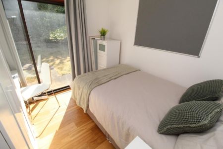 5 bedroom bungalow to rent - Photo 3