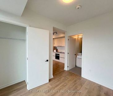 MUST SEE BRAND NEW JR 1 BED GALLERIA ON THE PARK - Photo 4