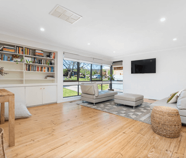 Beautifully Presented Family Home in Prime Location - Photo 1