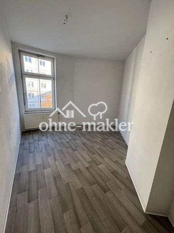 Helle Moderne 3-Zimmer-Wohnung mit Einbauküche & Aufzug in zentraler Lage von Magdeburg - Photo 2
