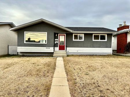 8504 152 A Avenue - Photo 2