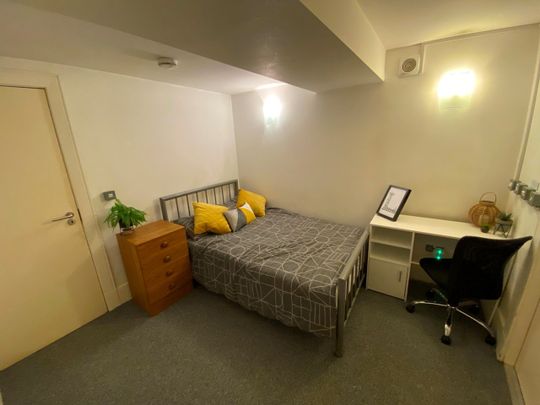 3 Bed Flat, Newarke Street, LE1 - Photo 1