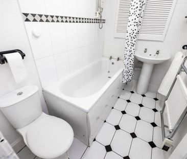 Flat 2FL, 10 Northfield Place, AB25 1SJ, Aberdeen - Photo 3