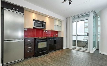 For Lease - 8 Telegram Mews Unit# 740, Toronto, Ontario - Photo 3