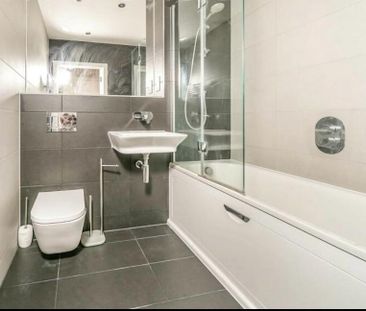 1 Bed Flat, Peregrine House, RG2 - Photo 3