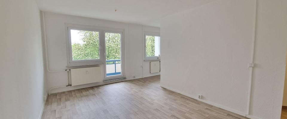 *Schöner wohnen - Ab sofort 1 Zimmer mit Balkon in der 1. Etage* - Foto 1
