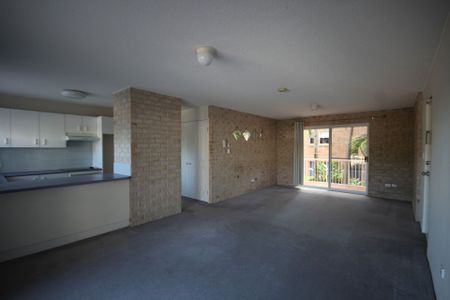 Live in the Heart of Mooloolaba! - Photo 3