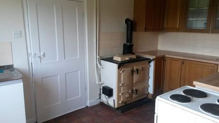 3 bedroom detached house to rent - Photo 5