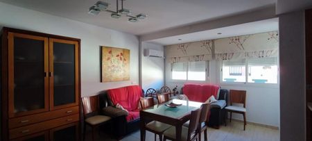 Alquiler de piso en Avenida Carlota Alessandri - Photo 2