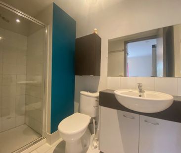 Great Carlton Location! - Photo 4