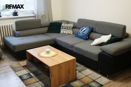 Pronájem vybaveného bytu 2+1 s komorou a s lodžií v Rožnově pod Radhoštěm - Photo 2