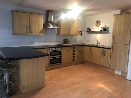 2 bedroom flat to rent - Photo 5