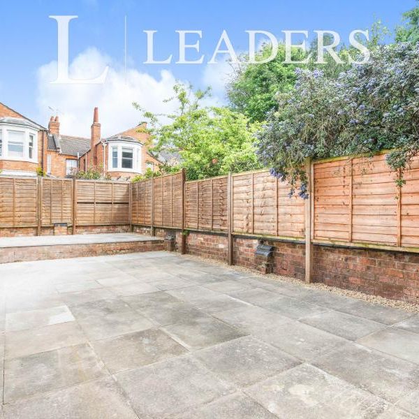5 bedroom terraced to rent Adams Avenue, Northampton, Northamptonshire, NN1 - Photo 1