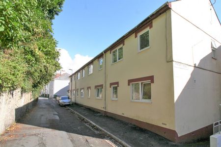 Priory Road, Lower Compton, Plymouth - Photo 3