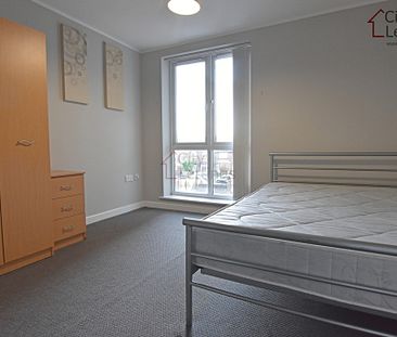 2 Bedroom Apartment - Photo 3