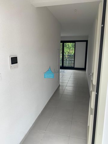 Location Appartement 3 pièces 60m² ST FRANCOIS 97118 - Photo 5