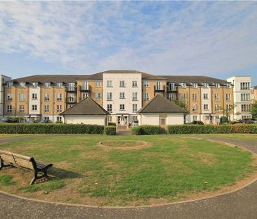 Tudor Way, Knaphill, Woking, Surrey, GU21 2UE - Photo 6