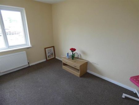 1 Davarr Avenue, Dundonald, Belfast, BT16 2NT - Photo 4