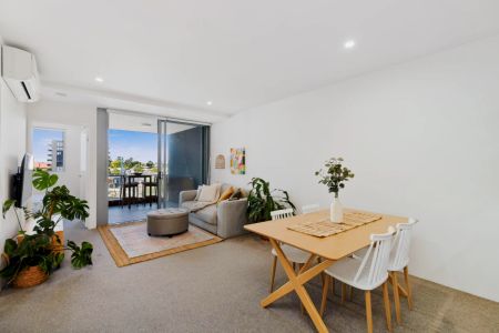 1Bedrooms, 1Bathrooms - Photo 3