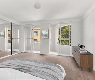 SUPERB THREE BEDROOM APARTMENT OPPOSITE RUCHCUTTERS BAY PARK - Photo 6