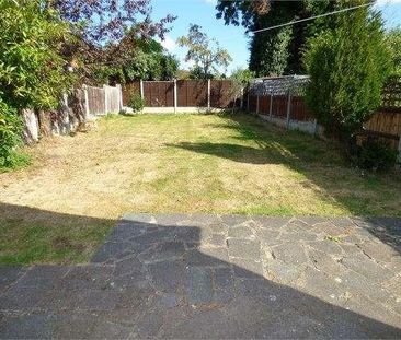 Mornington Crescent, Hadleigh, Hadleigh, SS7 - Photo 2