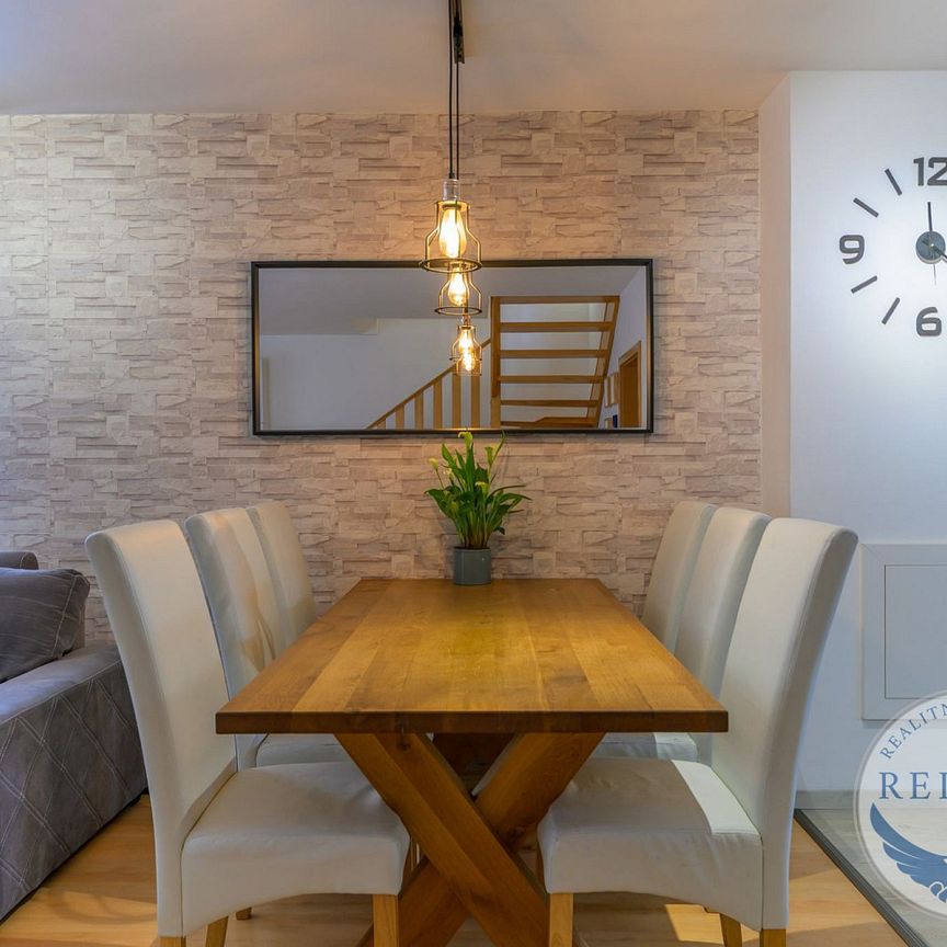 Pronájem domu 126 m² s pozemkem 463 m² - Фото 1