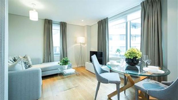 3 bedroom flat with 1 reception and 2 bathrooms in Hyde Park, W2 - Photo 1