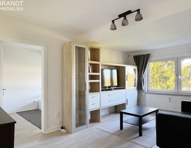 Möblierte Dachgeschosswohnung in HH-Lokstedt - Foto 1