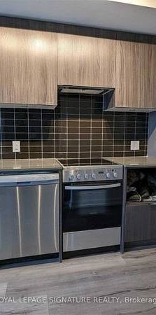 Bloor E/Sherbourne-Large 1Bdrm+Den 1Bath - Photo 1