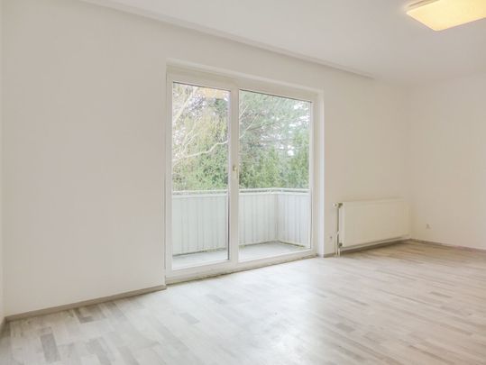 Gut aufgeteilte 3 Zimmerwohnung mit Freifläche und Grünblick - Erstbezug beim Rosenhügel - Foto 1