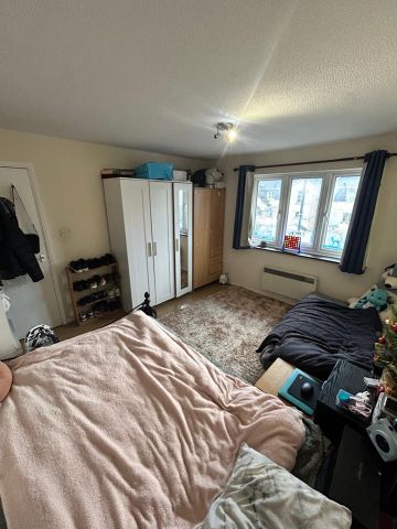 1 Bed Flat, Belvoir Court, HA3 - Photo 2