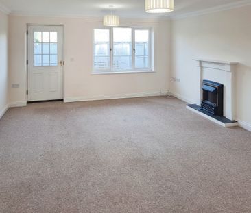 An Attractive Three Bedroom Terrace Property, Set in a Central Loca... - Photo 4